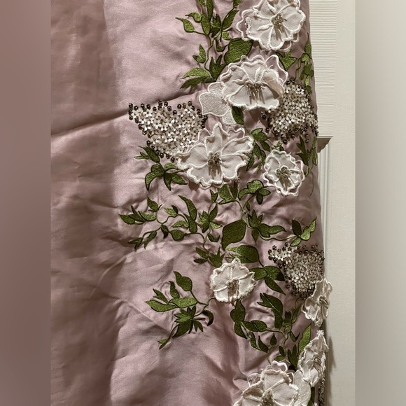 Kay Unger Aurelia Floral Sleeveless Taffeta Gown - Picture 13 of 13